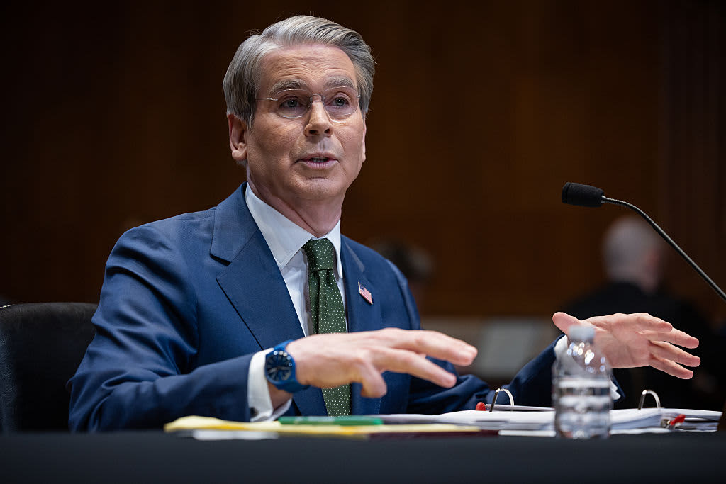 Trump Apóia Linhas de Swap do Dólar em Meio à Crise Financeira Global