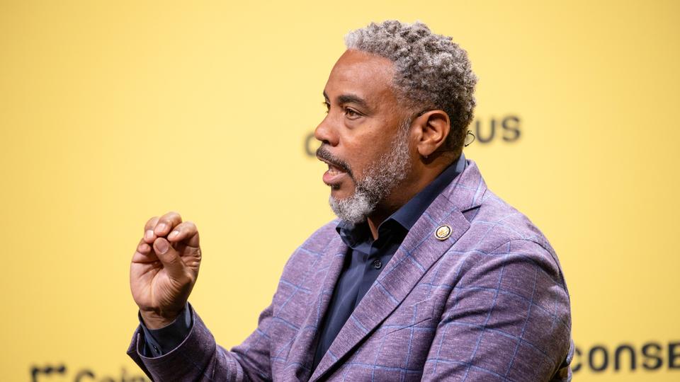 Rep. Steven Horsford Propõe o PARITY Act como uma 'Base Durável' para a Taxação de Criptomoedas na Consensus Miami