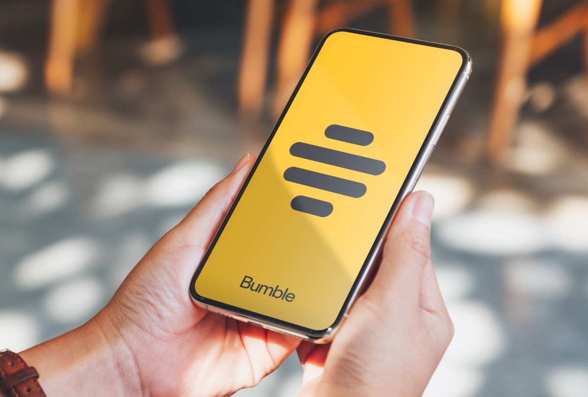 Bumble Enfrenta Queda de Usuários Pagantes em Meio a Reformulação Estratégica