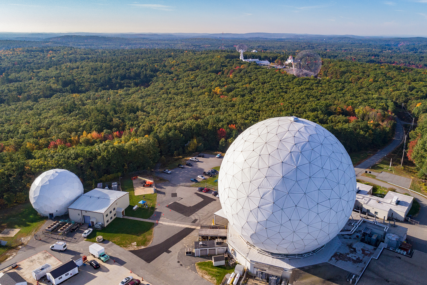The Haystack 37m Telescope: Uma nova era de pesquisa astrofísica