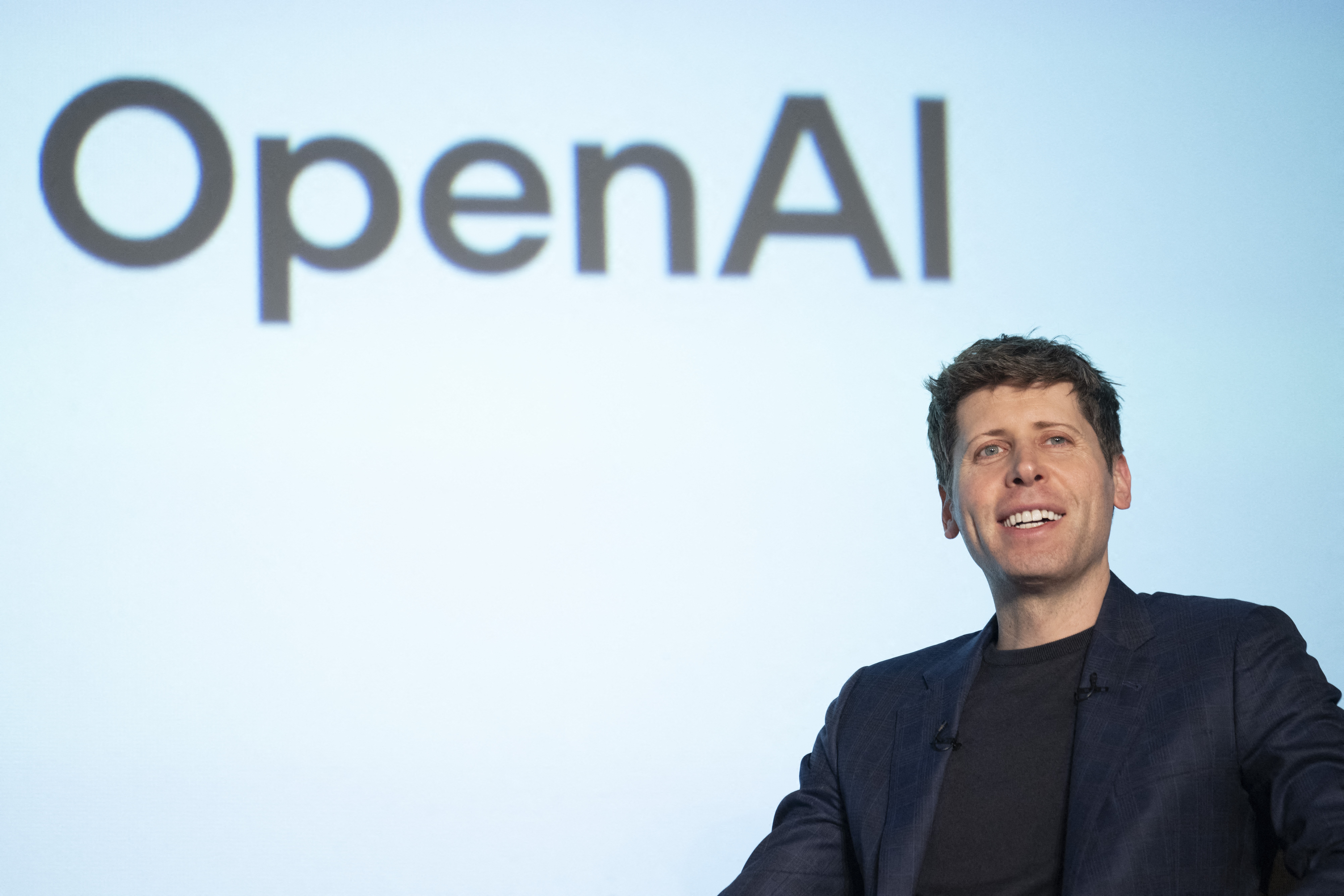 Impactos da Vitória Judicial de Altman sobre a OpenAI e o Mercado de IA
