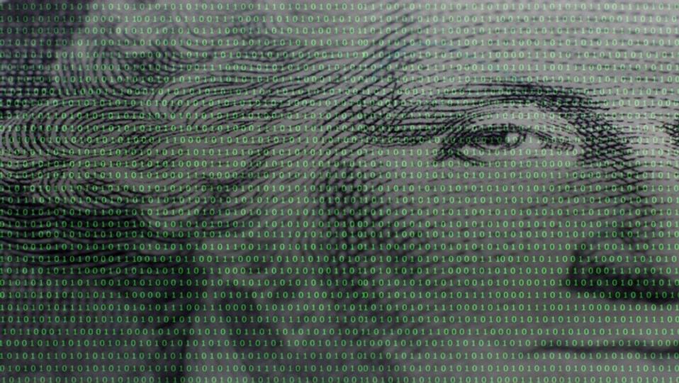 A Queda do Bitcoin e a Aceleração da Migração para Dólares Digitais