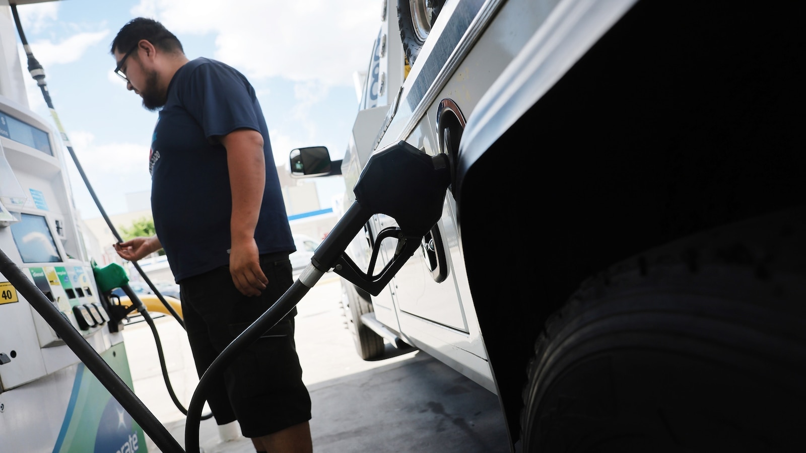 Gas Prices Are Falling: Will This Trend Continue Amid Global Challenges?