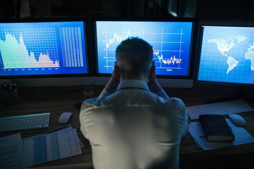 O Despencar do Bitcoin: Rumo ao Futuro Incerto