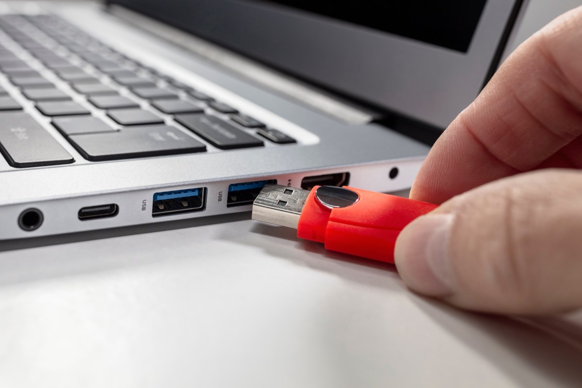 Cibercriminosos Infiltram Escritórios para Ransomware: O Perigo do Grupo Silent Ransom