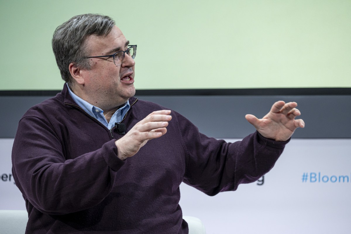 Reid Hoffman Deixa Conselho da Microsoft para Focar na Startup Manus