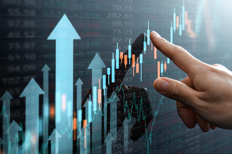 O Mercado em Ascensão: Bitcoin se Mantém Acima de $63.000 Enquanto Ações de AI se Recuperam