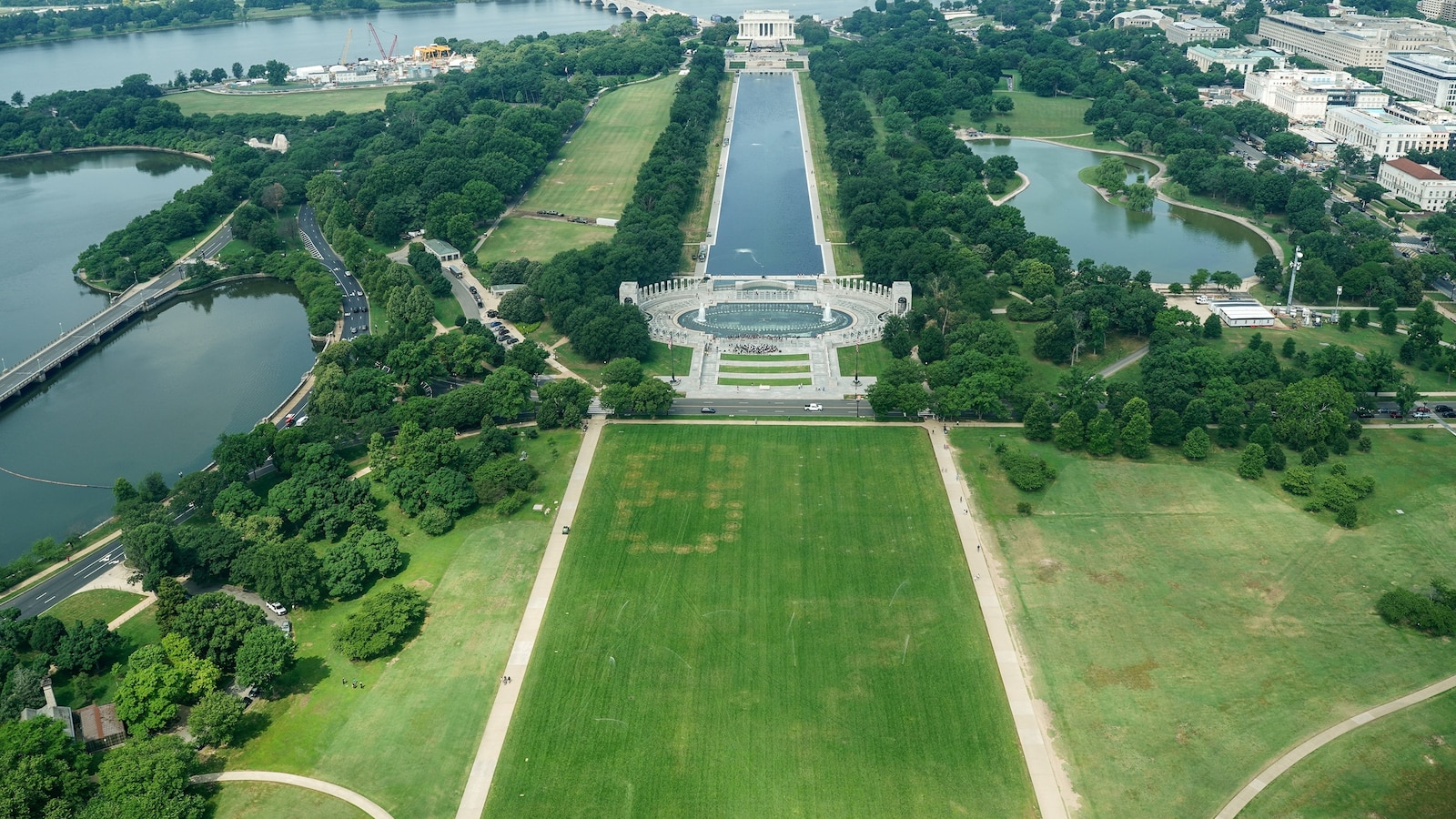 Giant '86 47' Found Marked in the Grass on the National Mall
