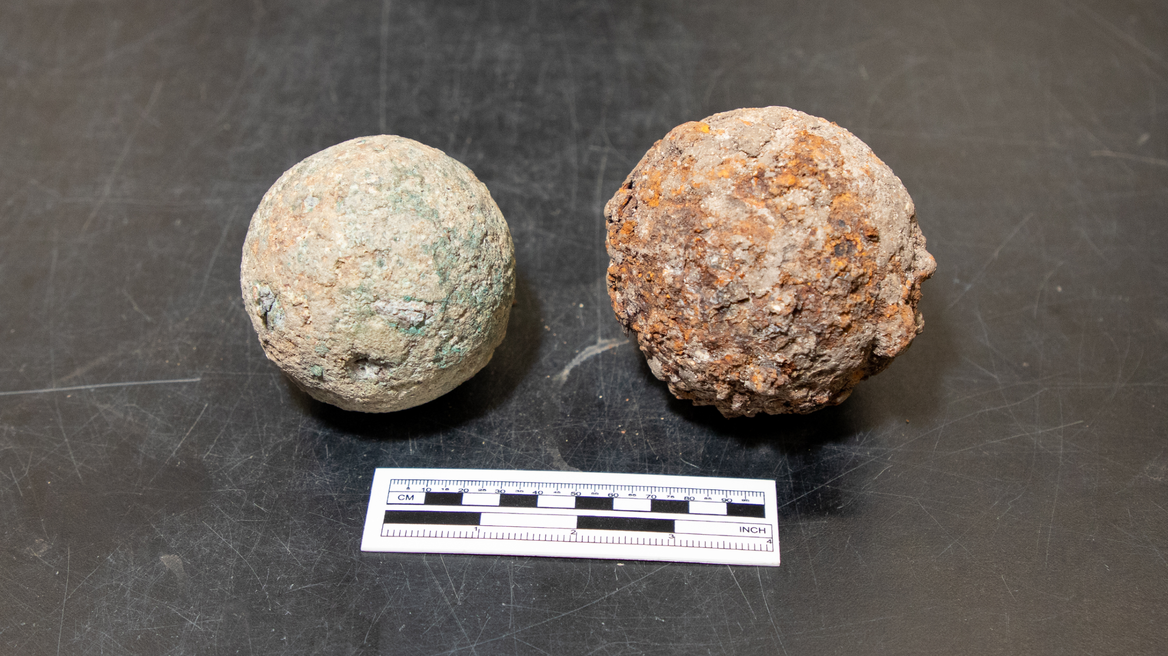 Descoberta Arqueológica: O Impacto de Canhões na Batalha do Alamo