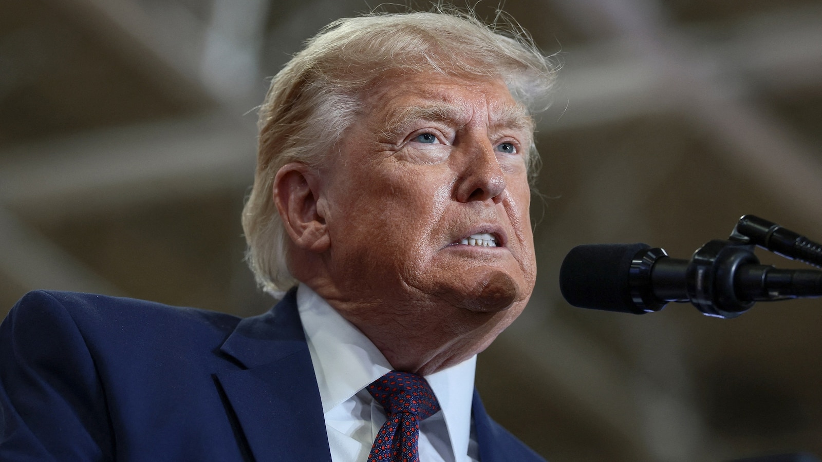 Juiz Bloqueia Permanentemente Execução de Ordem Executiva de Trump que Exigia Prova de Cidadania para Votar