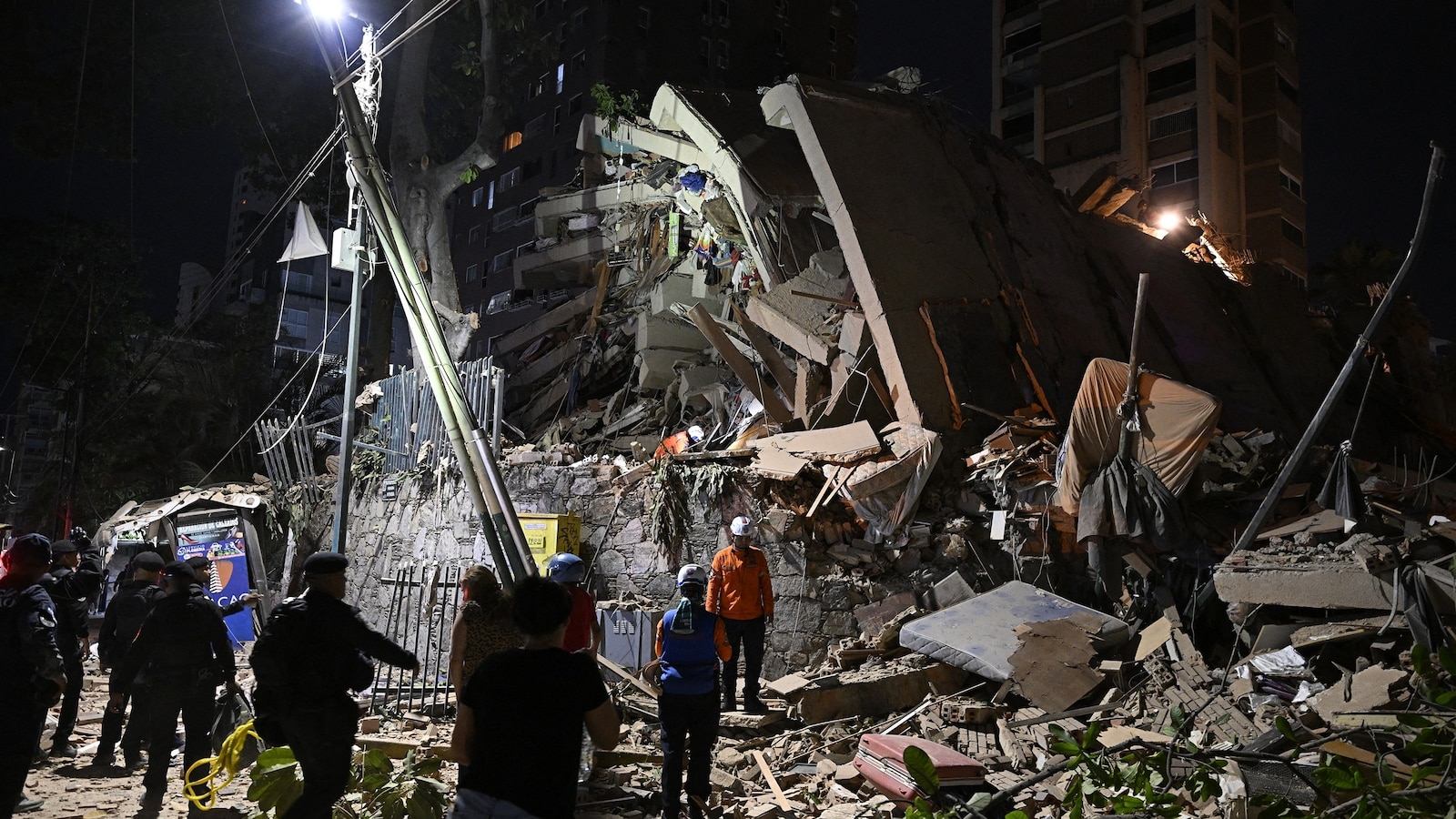 Desastres Naturais: Terremotos de 7.2 e 7.5 Ricos em Venezuela Causam Devastação