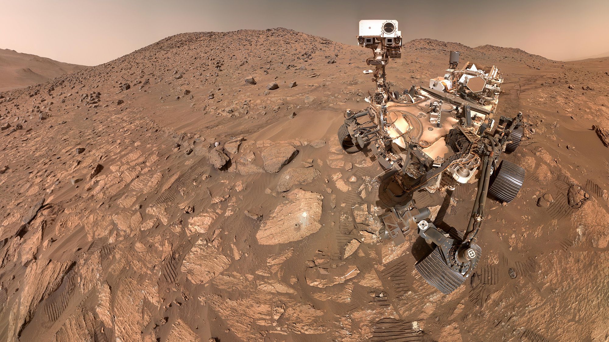 NASA Rover Finds Record-Breaking Trove of Complex Organic Molecules on Mars