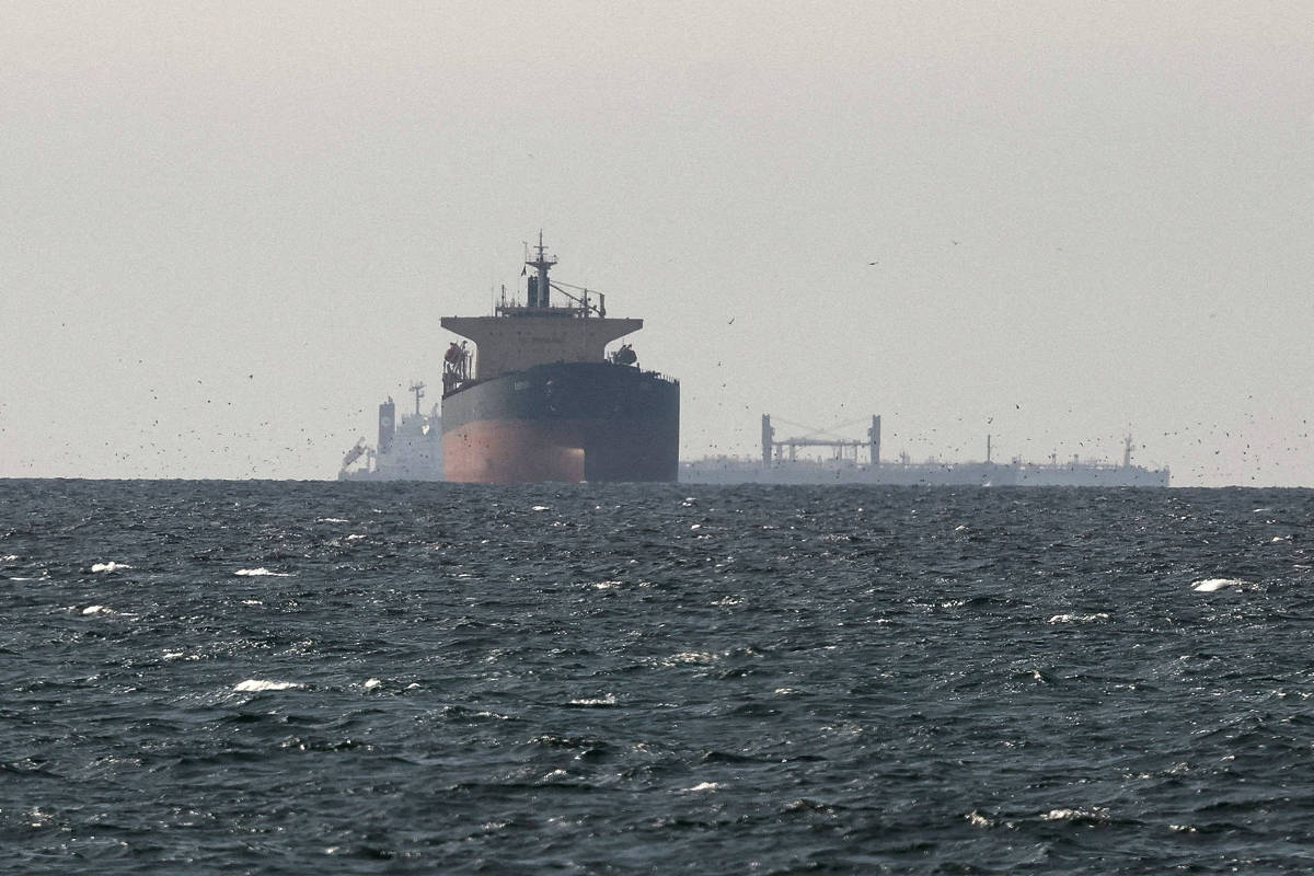 Desafios da Navegação no Estreito de Ormuz: O Impacto das Minas Marítimas