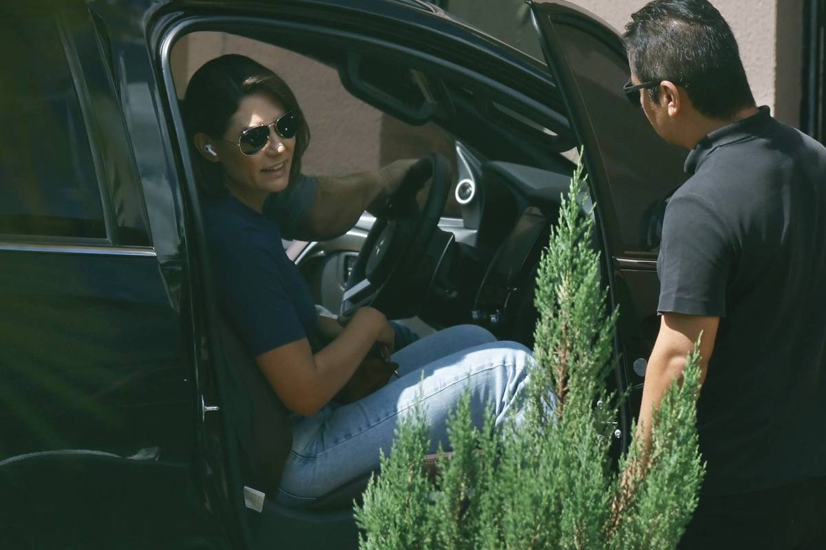 Michelle Bolsonaro Deixa Presidência do PL Mulher em Meio a Controvérsias