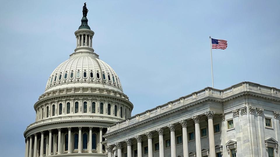 Senadores dos EUA Buscam Bloquear Acesso de Adversários Estrangeiros à Tecnologia de IA com Novo Projeto de Lei