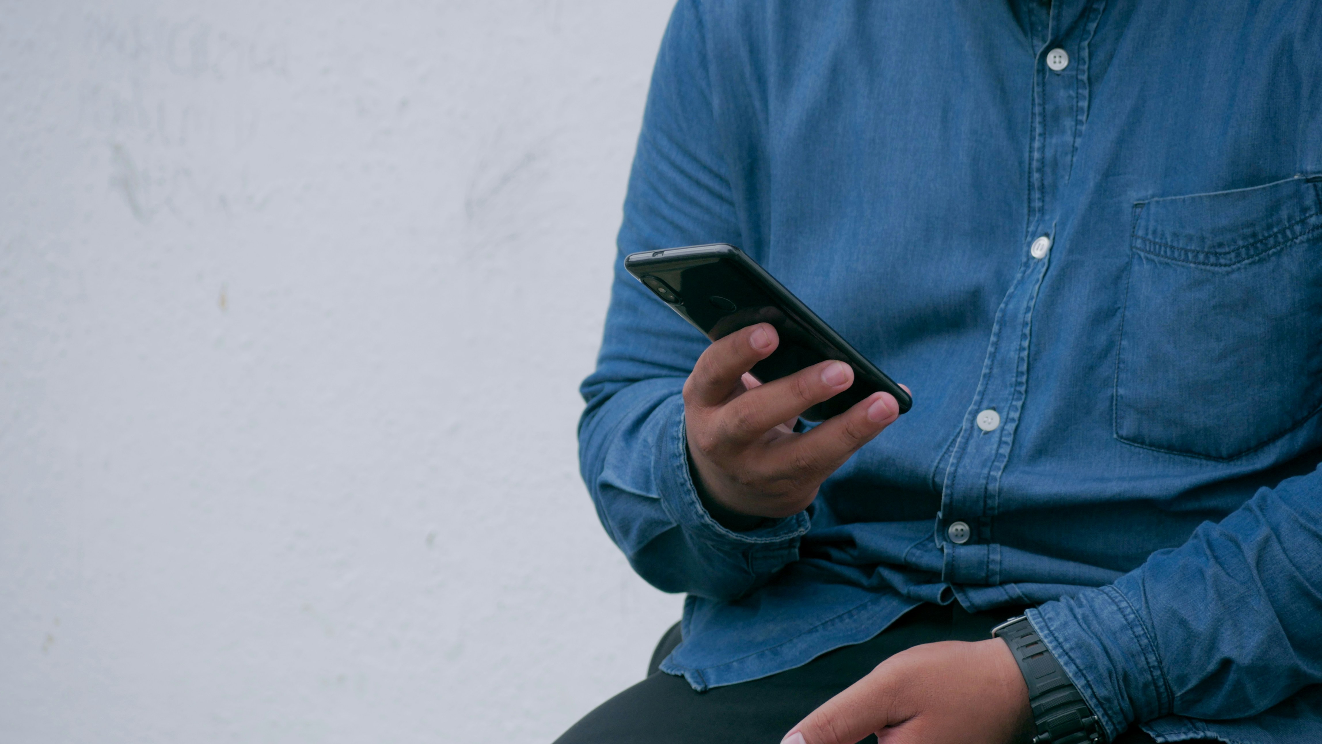 O Futuro da Conectividade: Uso da Internet Atinge 90,5% dos Brasileiros em 2025