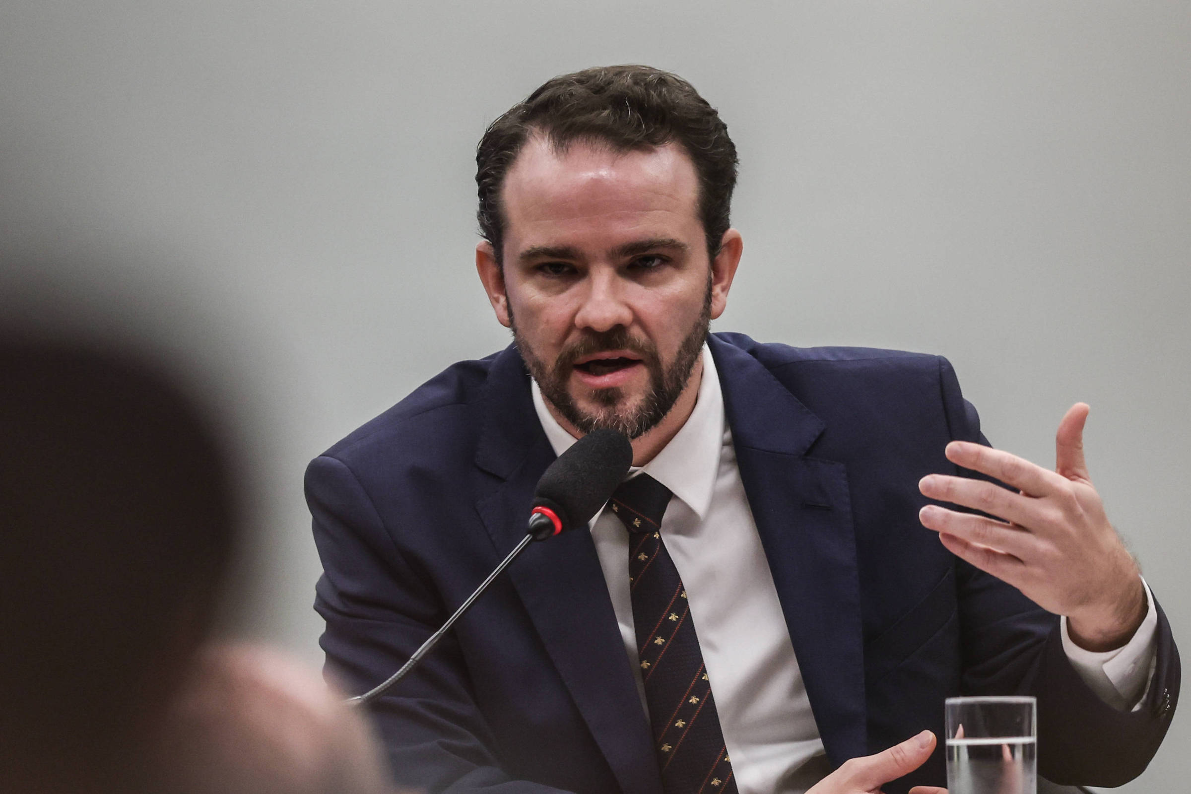Futuro do Combustível: A Retirada Gradual dos Subsídios à Gasolina
