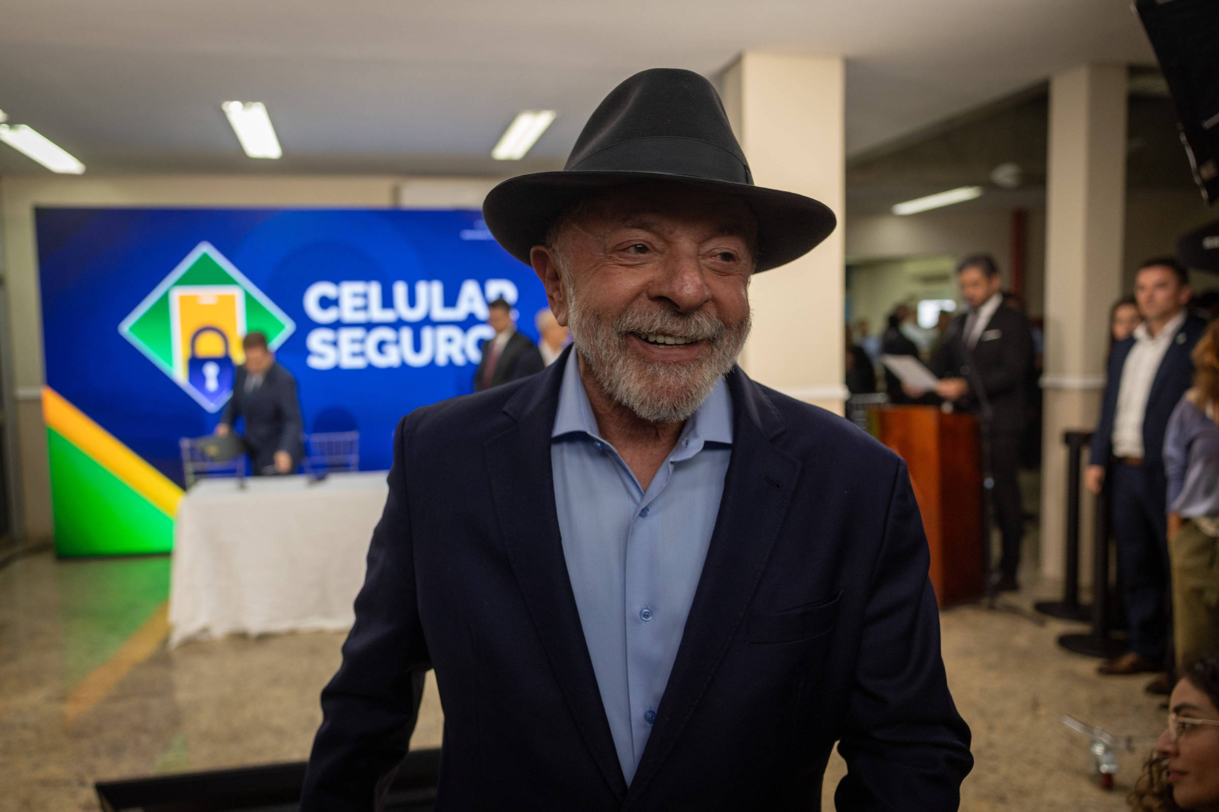 Na Véspera da Restrição Eleitoral, Lula Realiza Evento Simultâneo em Sete Cidades