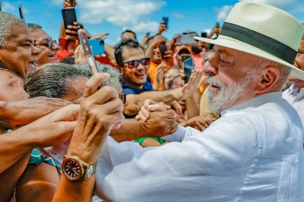 Lula propõe endurecimento de penas contra feminicídio em meio a tensão política