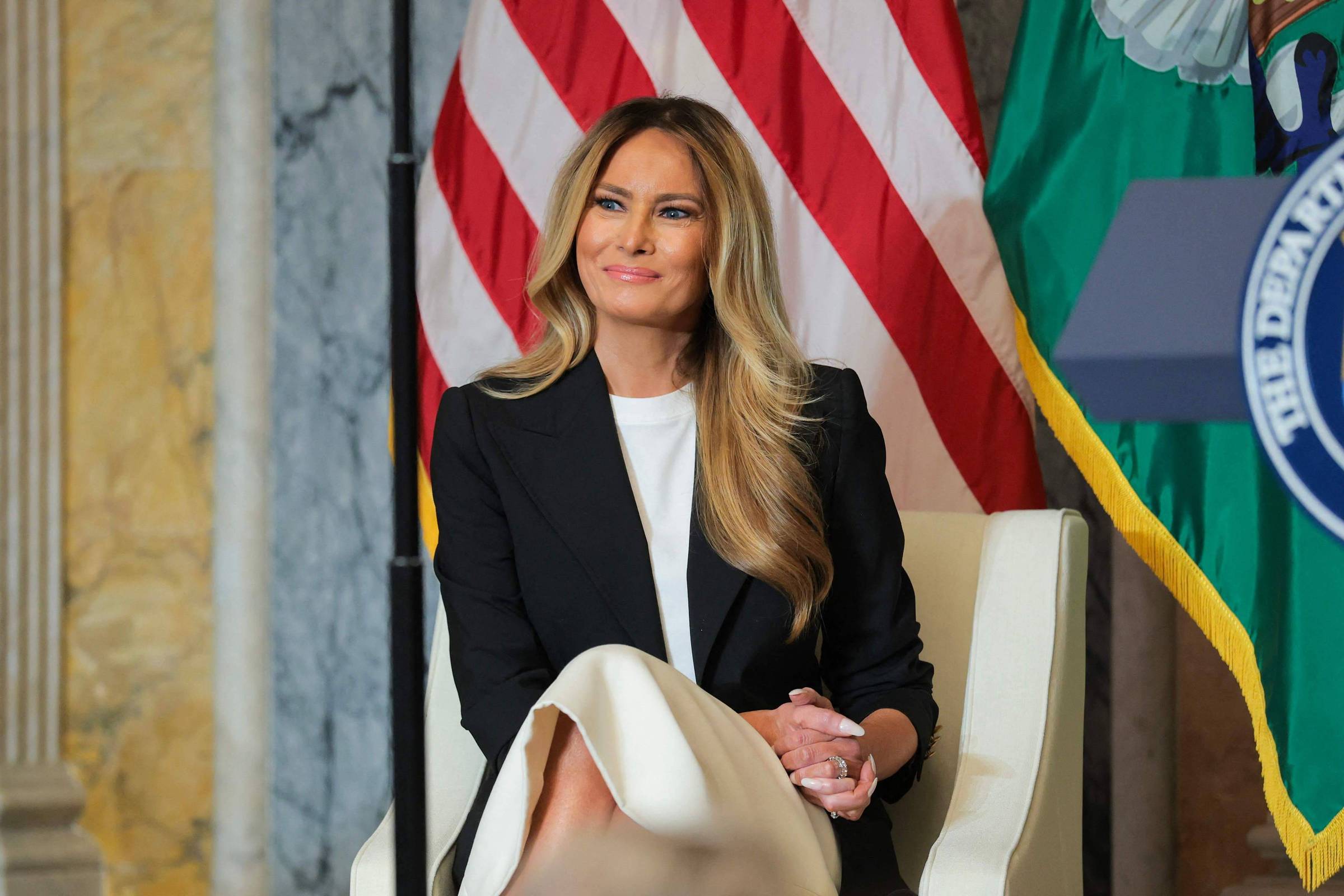 Além de Trump, vice-presidente e primeira-dama dos EUA também aumentaram fortunas em 2025