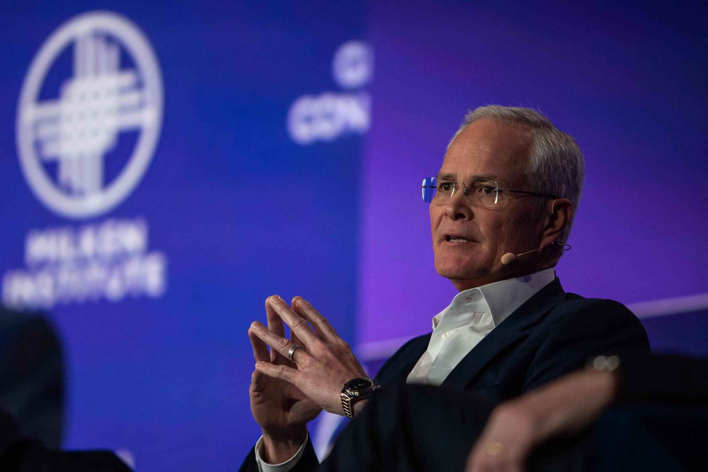 Recuperação Histórica da ExxonMobil Consolida CEO como Líder da Indústria de Petróleo Global