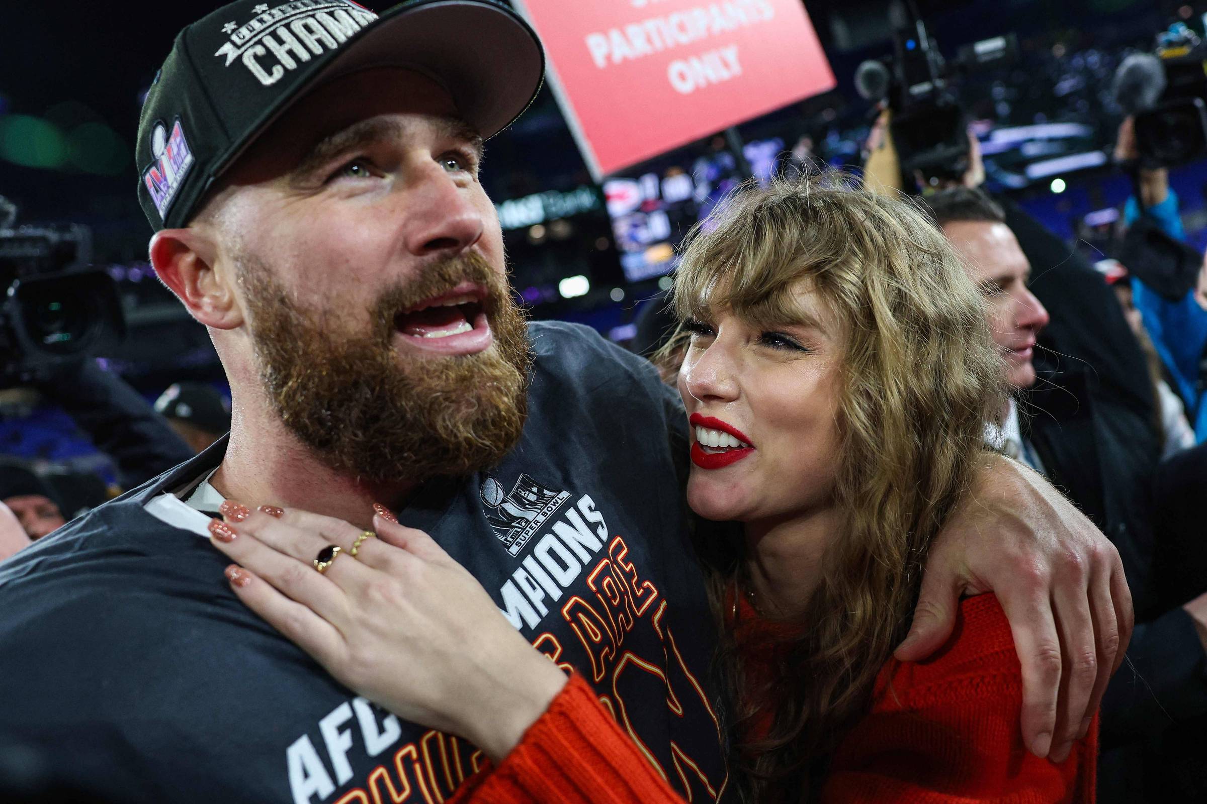 Casamento de Taylor Swift e Travis Kelce une fortunas de US$ 2 bilhões e US$ 90 milhões