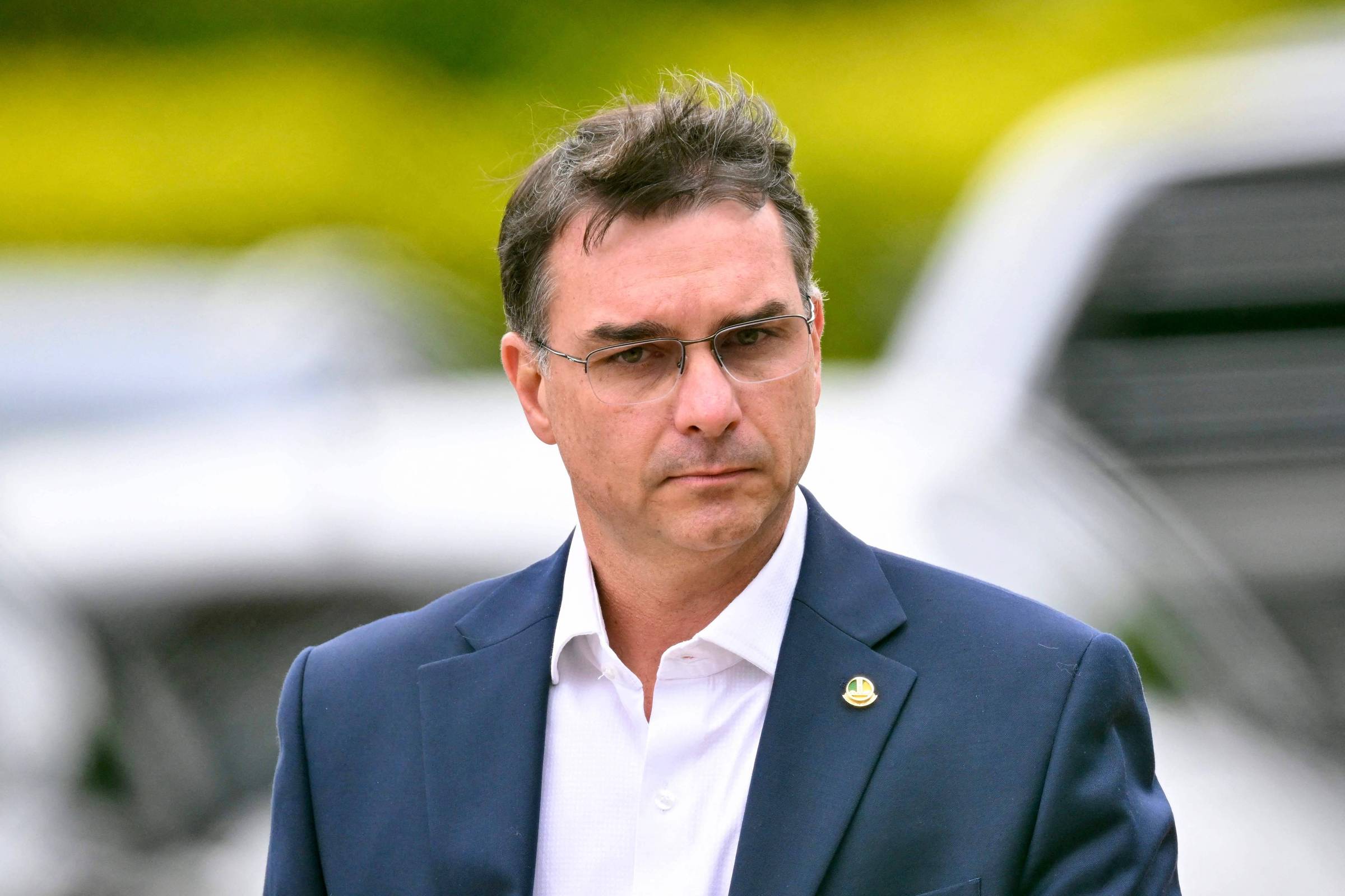 O Efeito Flávio e o Tarifazo: Desafios e Expectativas da Indústria Brasileira