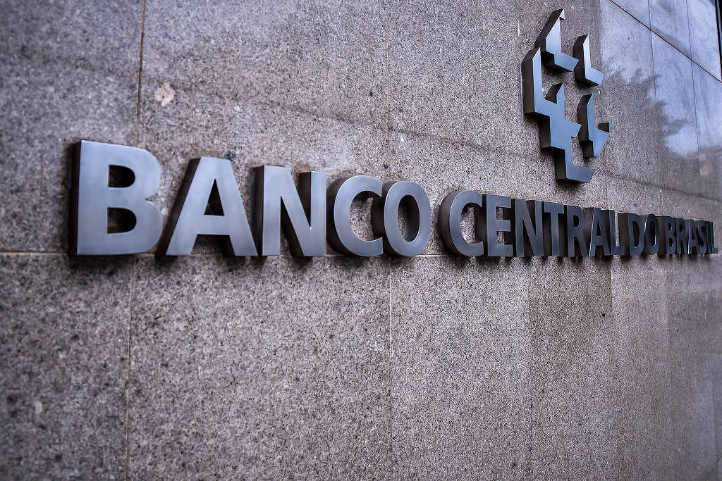 Governo Autorizou Novos Concursos: 316 Vagas para Banco Central e Receita Federal