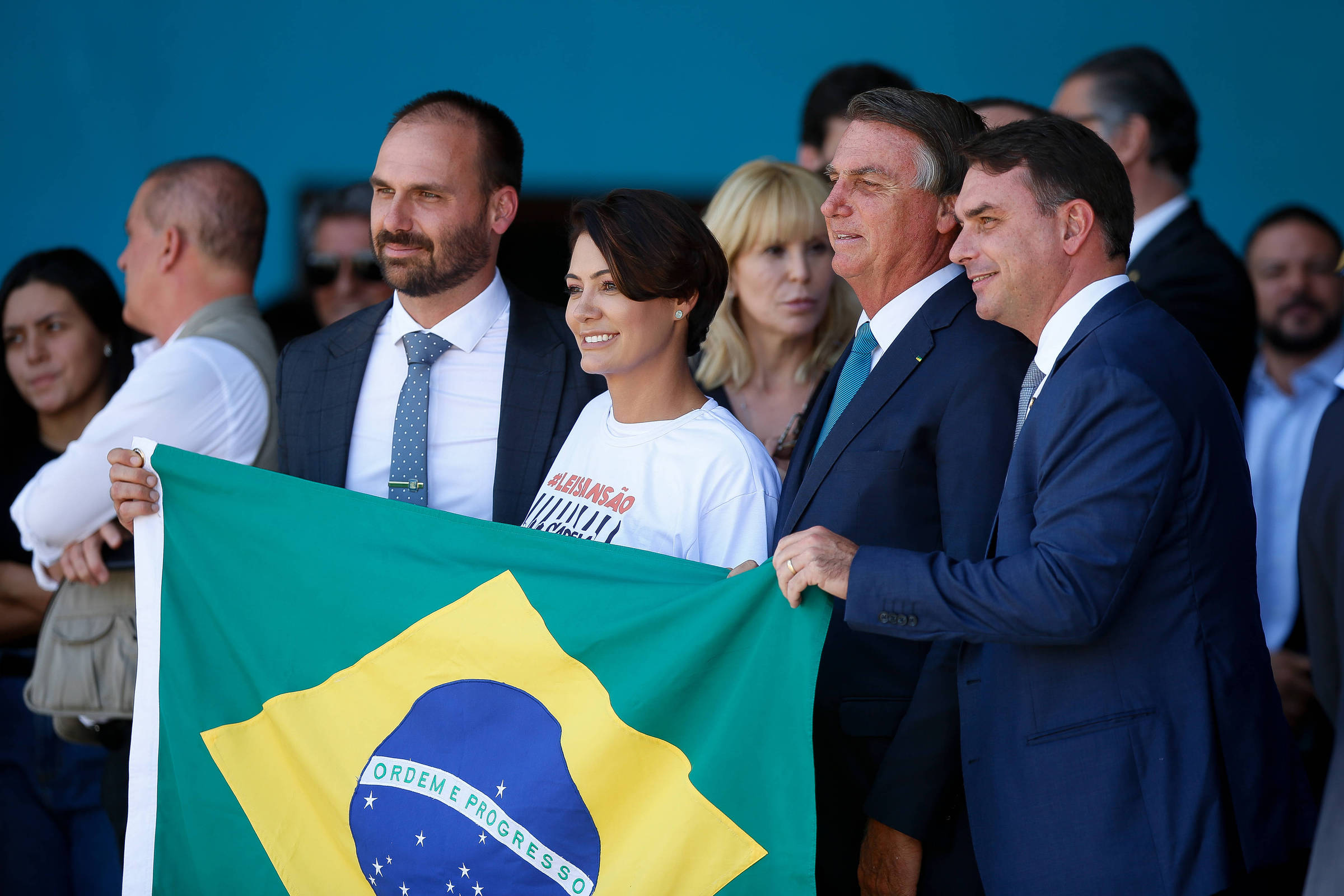 Briga Familiar Ameaça Futuro Político no Brasil