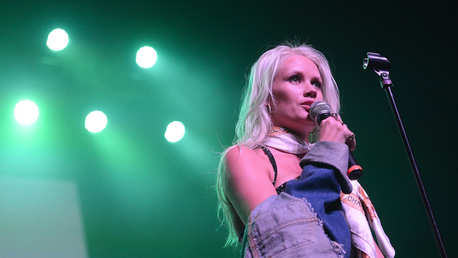 A Lamentável Perda de Lauren Bennett: A Voz de G.R.L. e do Hit 'Party Rock Anthem'