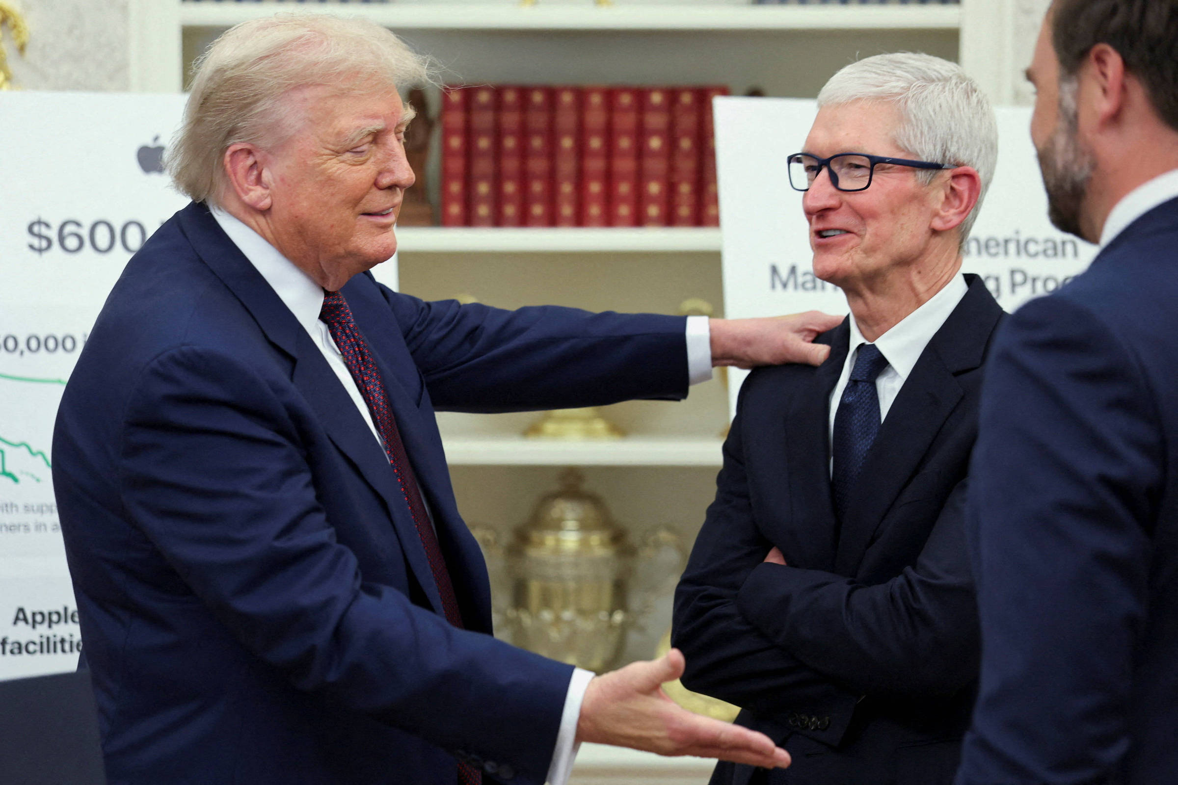 Apple Anuncia Compra de US$ 30 Bilhões em Chips da Broadcom: Um Compromisso com a Indústria Americana