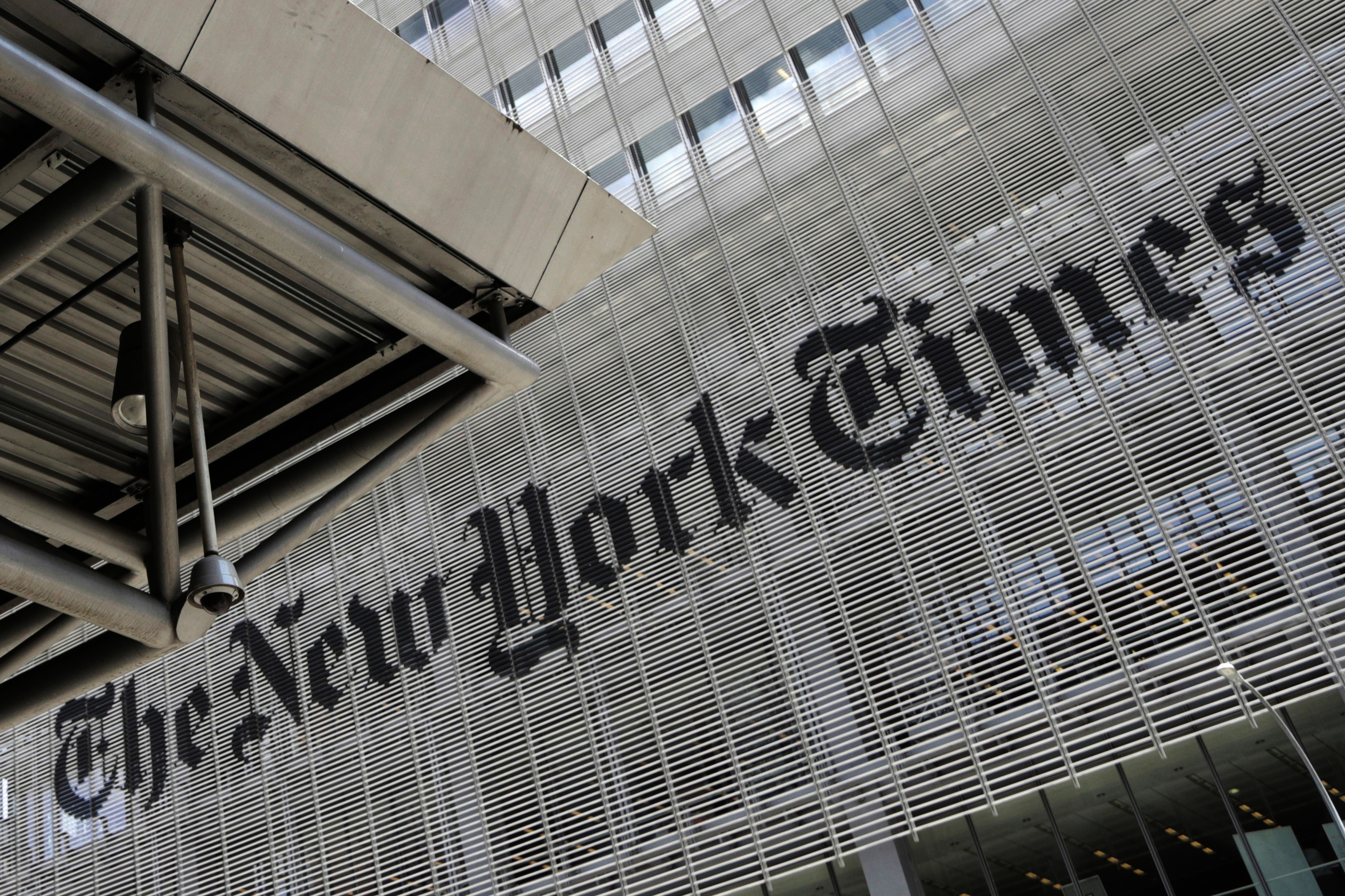 Disputa de Direitos Autorais: 'New York Times' e Outros Jornais Pedem Sanções Contra OpenAI