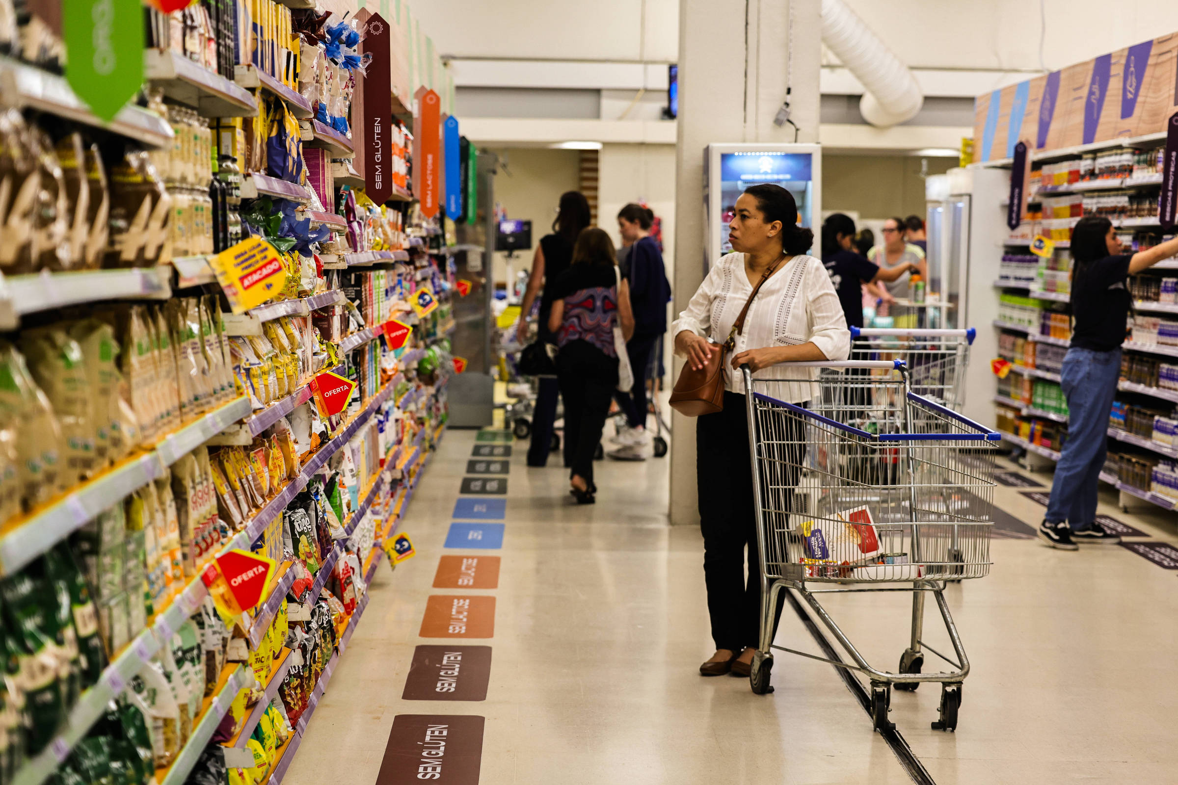 Inflação em Queda: Um Olhar Futurista sobre a Economia Brasileira