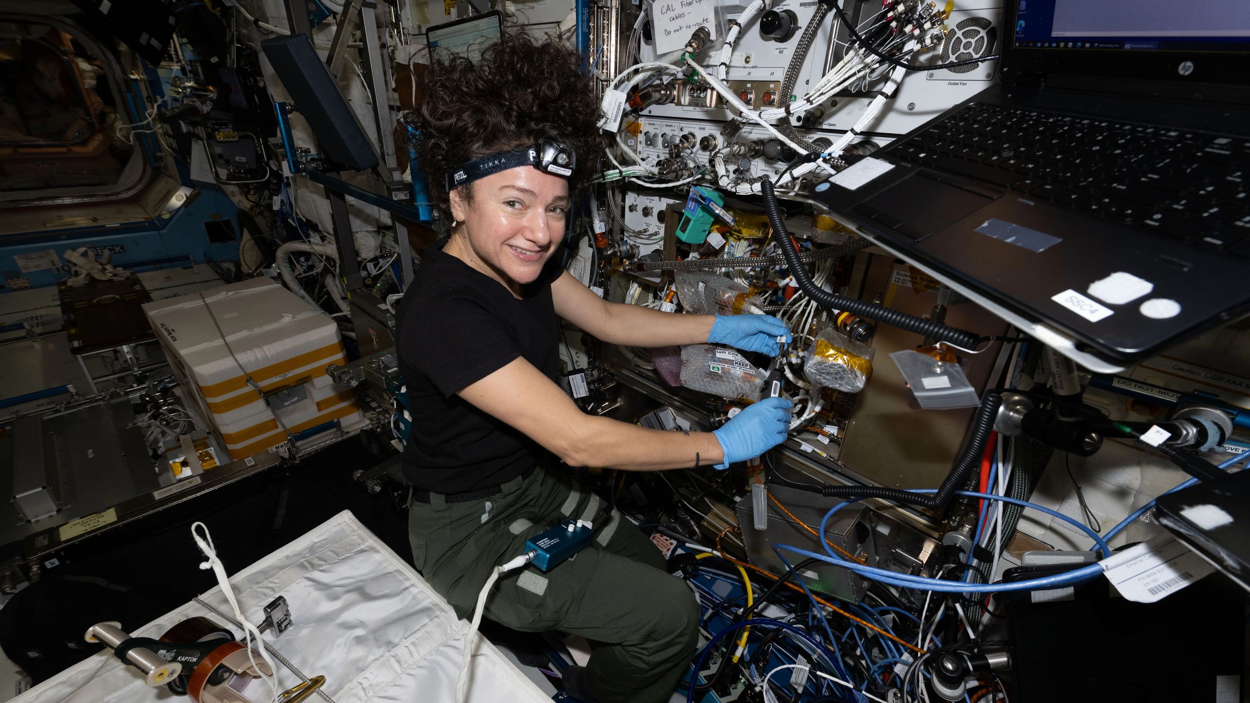 NASA Cria um Quinto Estado da Matéria na ISS com Laboratório Quântico Reforçado