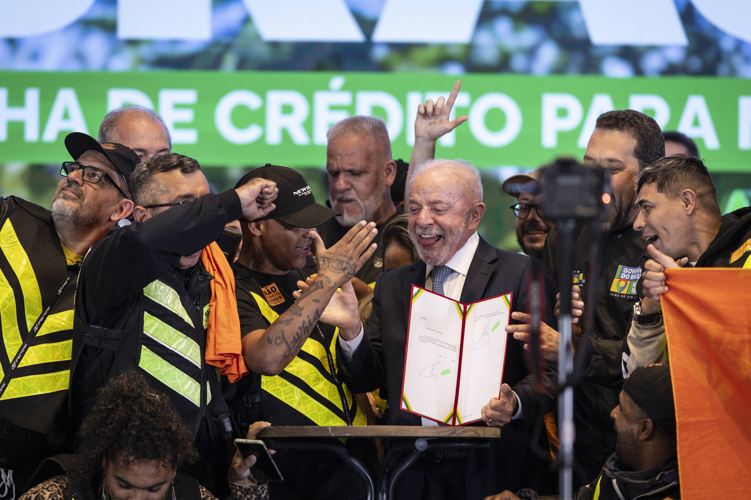Governo Adia Início de Linha de Crédito para Motos e Bicicletas de Entregadores