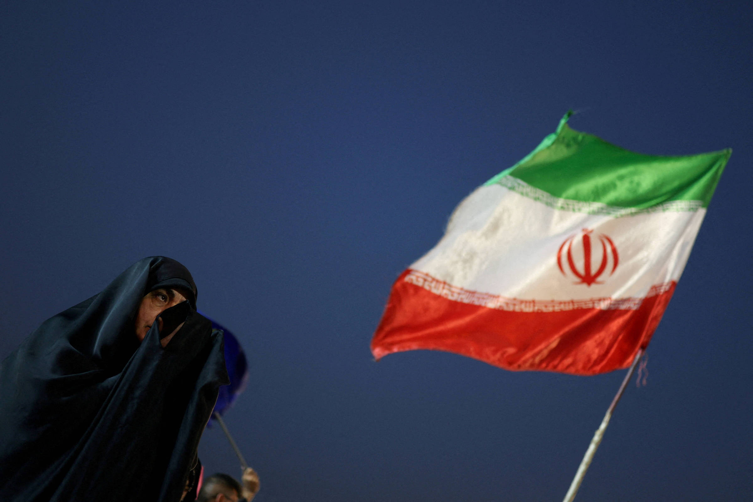 A Conflitosa Geopolítica do Petróleo: A Nova Era do Estreito de Hormuz
