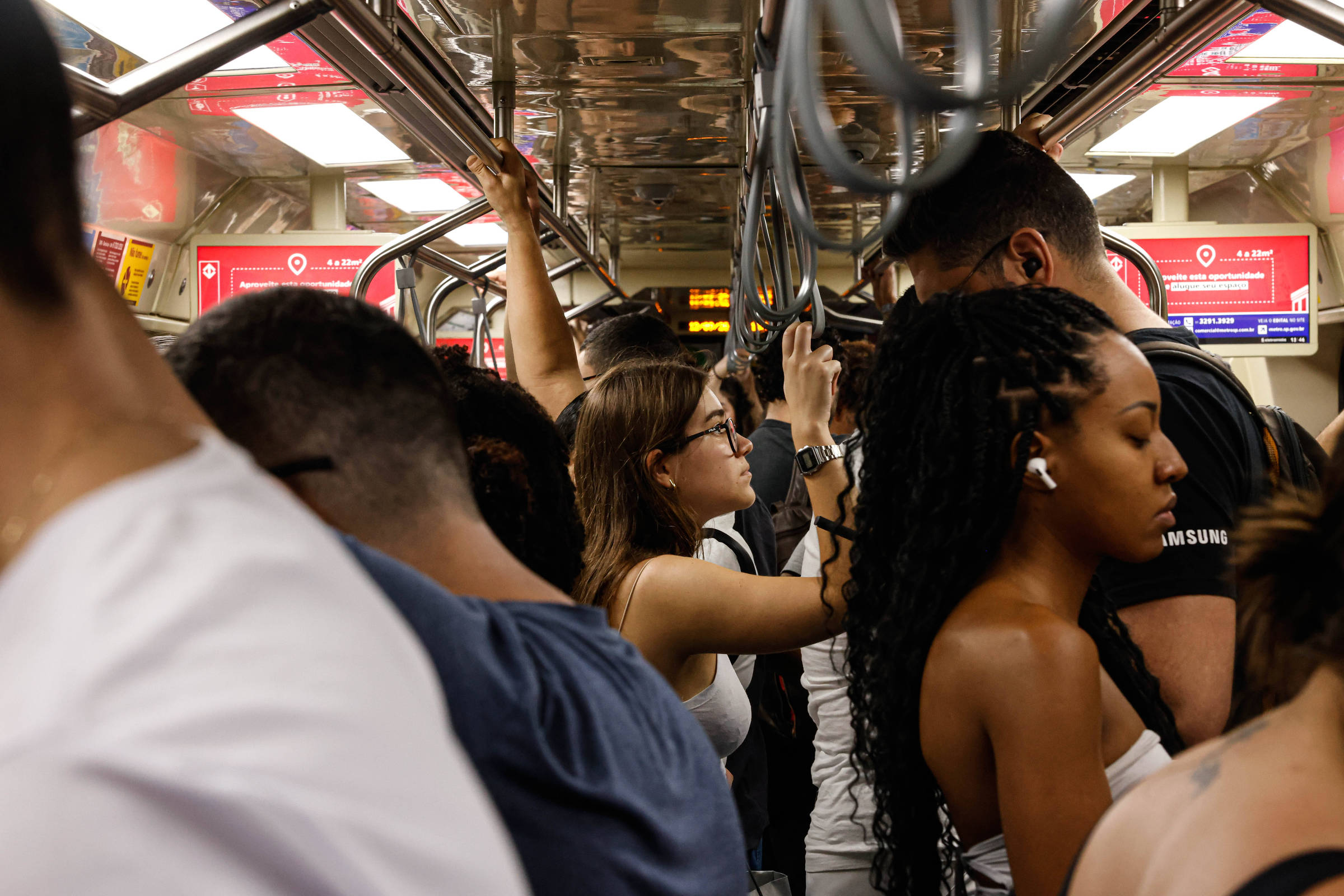 Reprovação à Privatização de Metrô e Trem Cresce em São Paulo: Dados Reveladores do Datafolha
