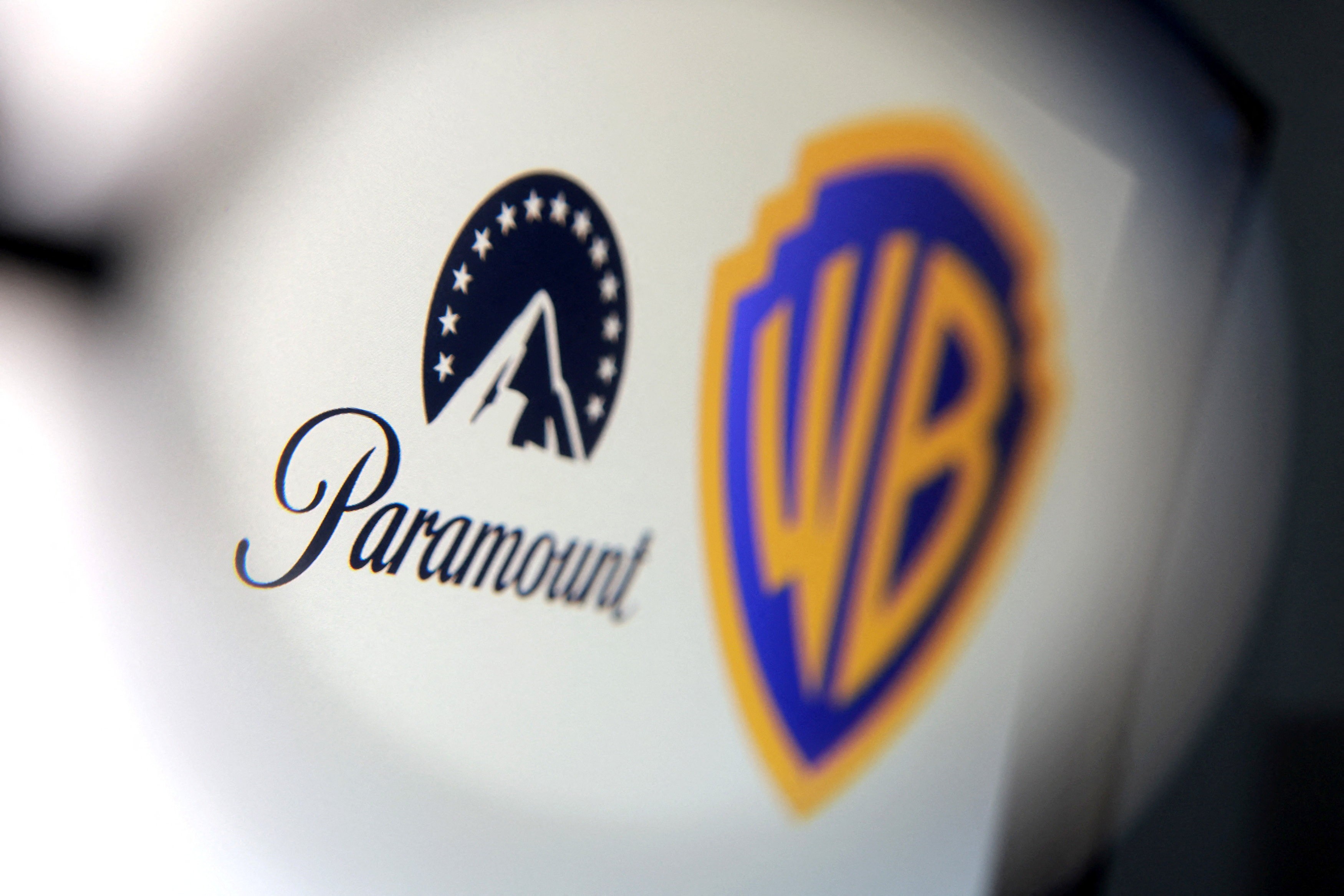 Califórnia e Outros 11 Estados Processam Acordo de US$ 110 Bilhões Entre Paramount e Warner Bros