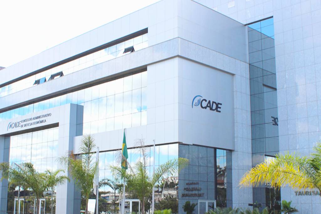 Governo Estuda Elevar Faturamento Mínimo para Análise de Fusões no Cade
