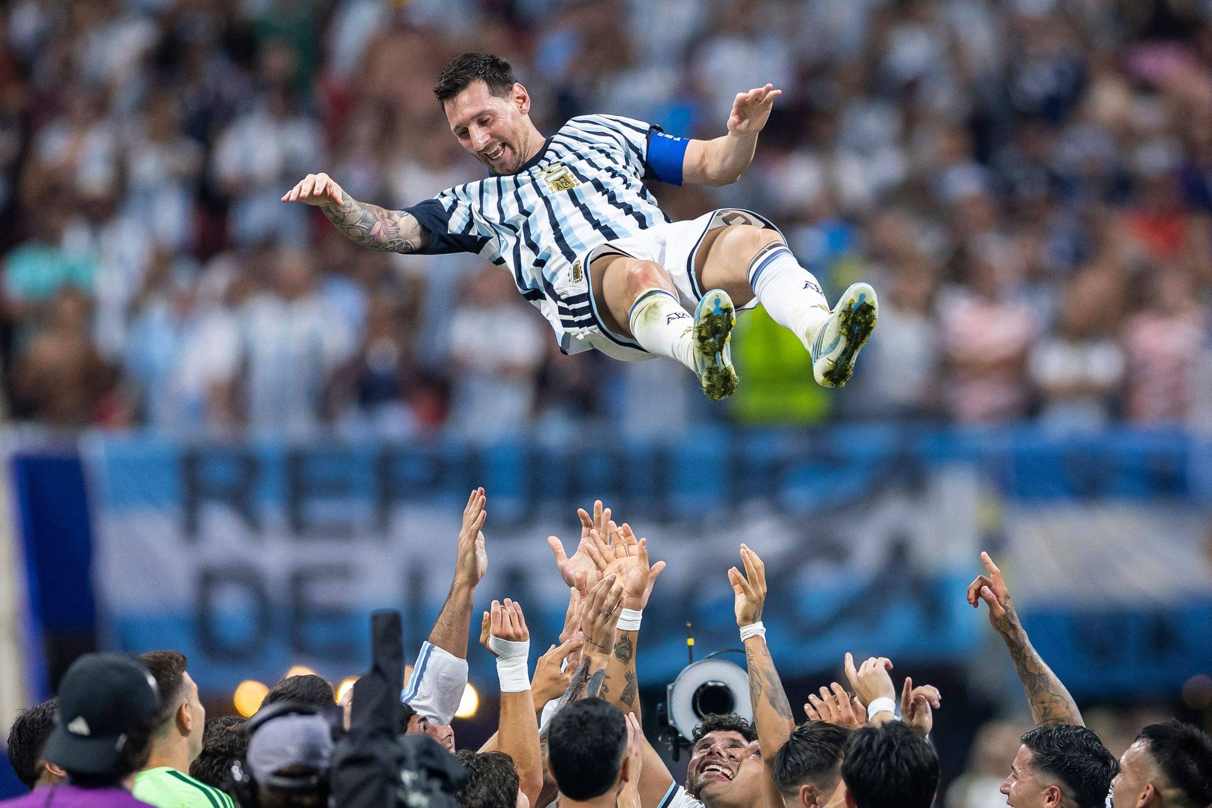O Impacto Económico do Fator Messi: Como a Copa do Mundo Aumentou as Vendas de Cerveja e Lucros de Bares