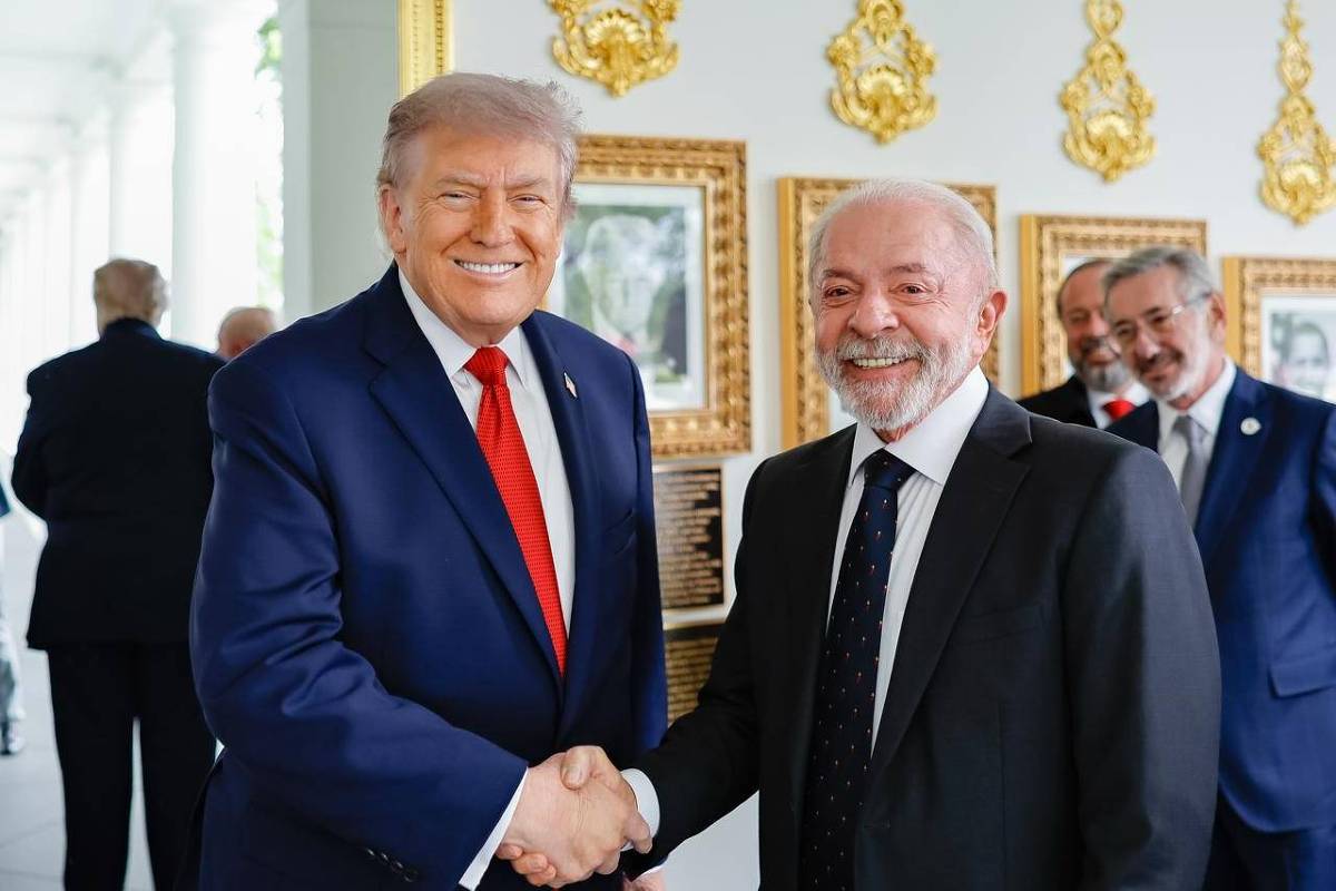 Governo Brasileiro Avalia Resposta ao Tarifaço de Trump com Medidas de Reciprocidade