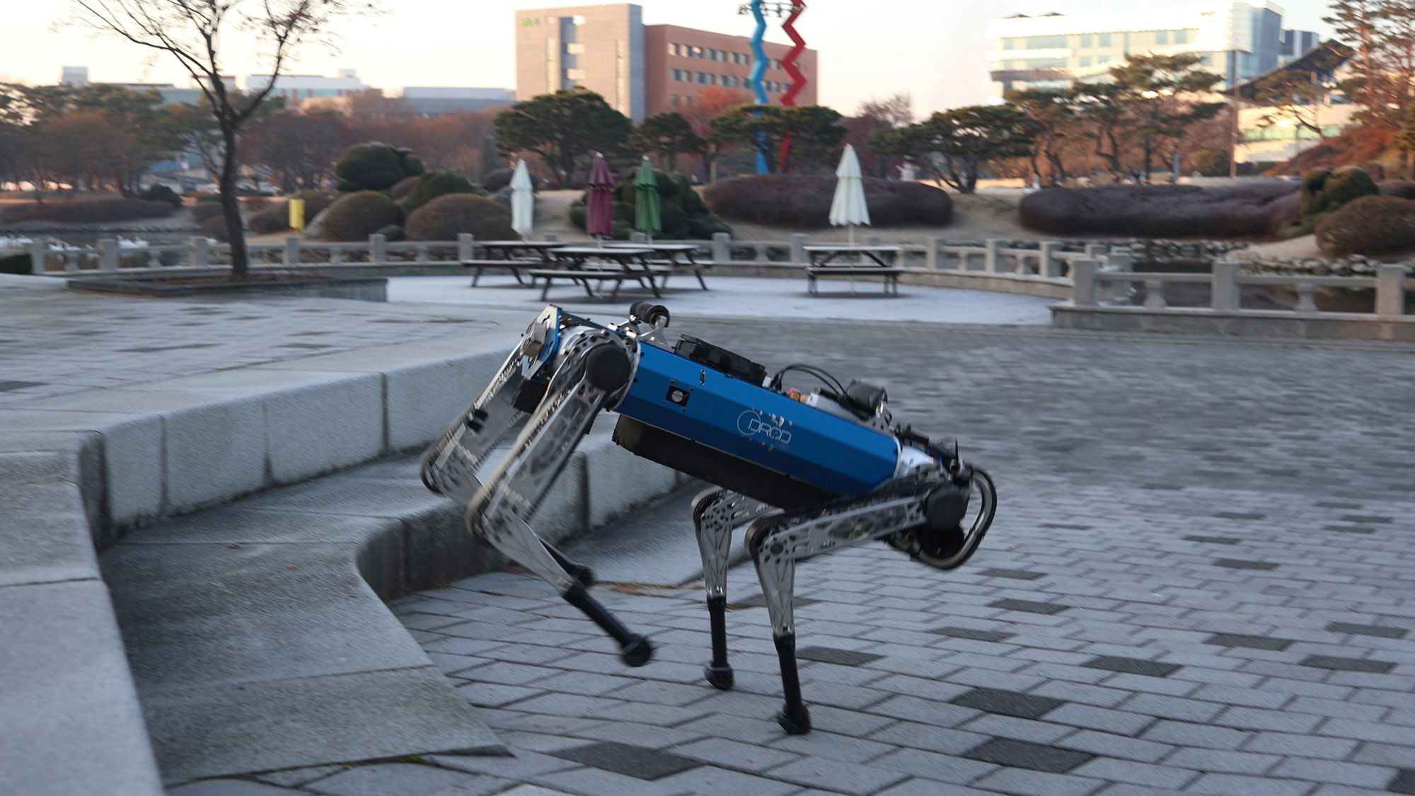 KAIST HOUND: O Futuro dos Robôs que Navegam Terrenos Complexos