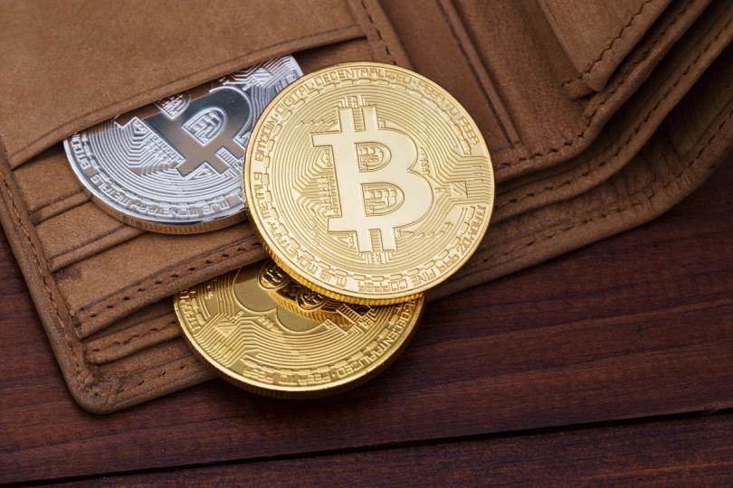 Bitcoin inesperadamente ativo: Carteira adormecida desde pico de 2017 movimenta $383 milhões