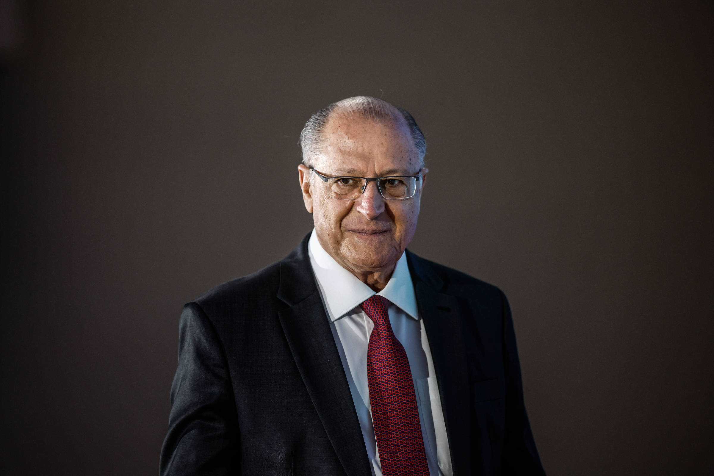 Brasil adota estratégia de reciprocidade em resposta às tarifas dos EUA
