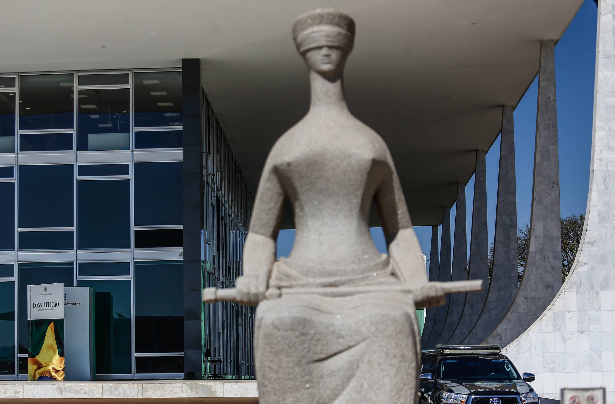 STF Reitera Independência Judicial Frente a Pressões Externas