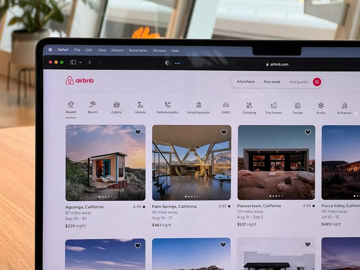Incidente de Segurança no Airbnb: CEO Relata Ataque a Conta no X