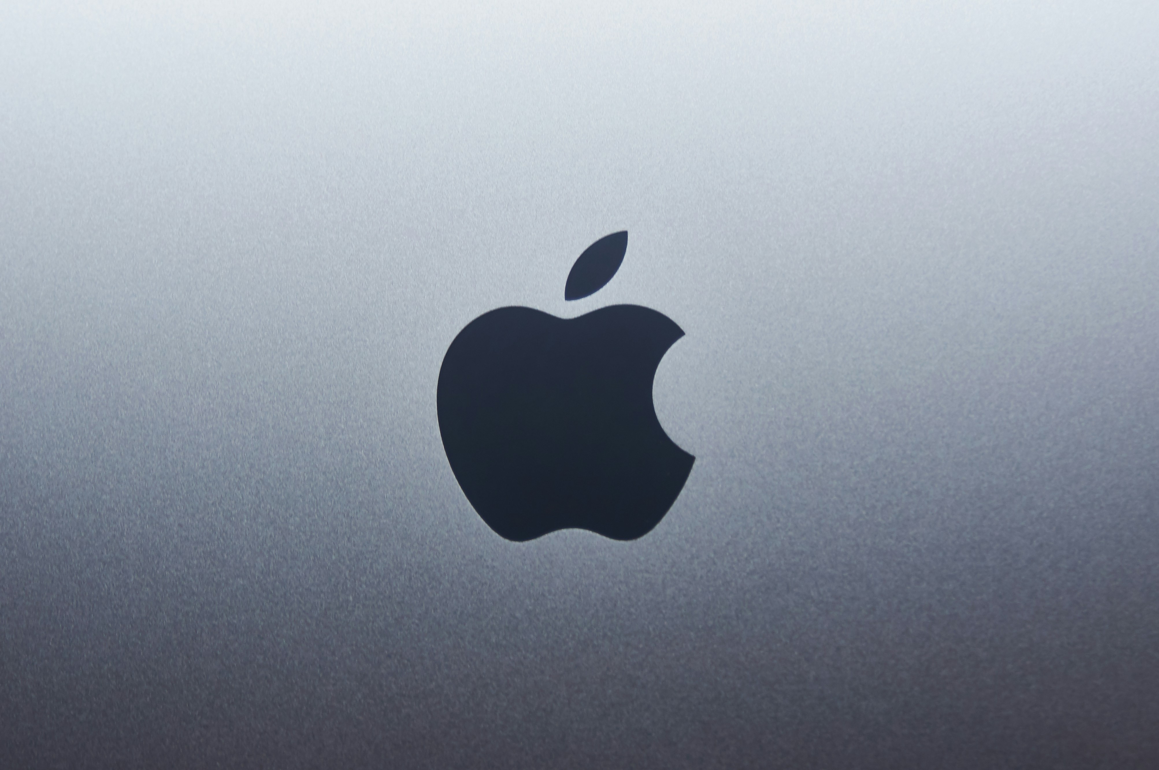 Apple supera a Nvidia e volta a ser a empresa mais valiosa do mundo
