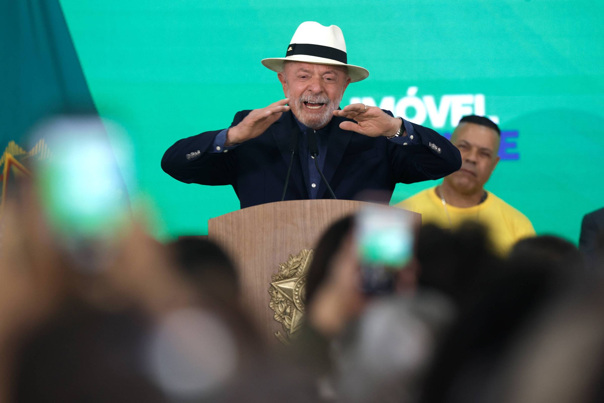Lula Defende o Pix em Meio ao Tarifaço dos EUA: 'Ninguém Ganha Mentindo Contra o Brasil'