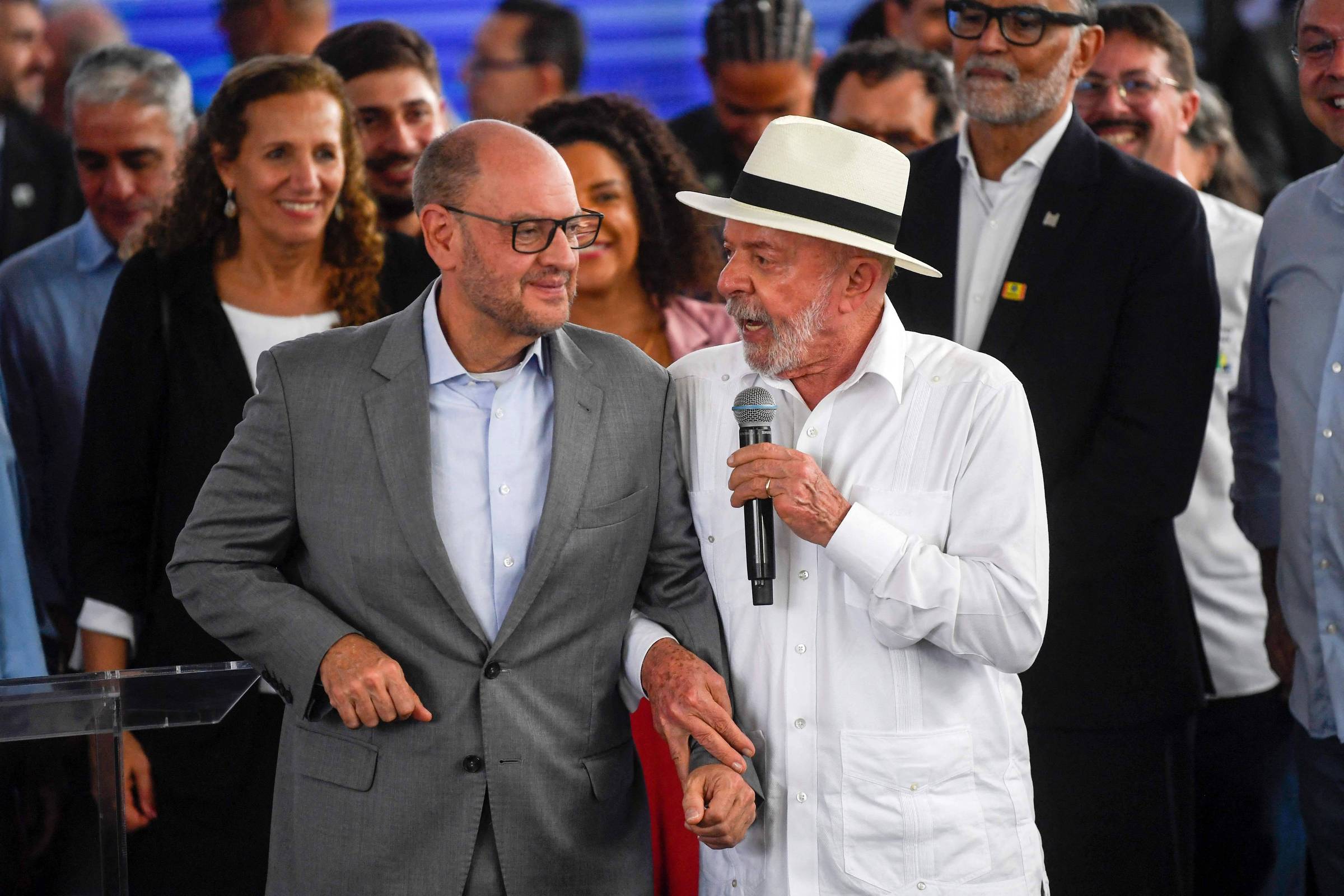 A Nova Era do Governo no Rio de Janeiro: Emoções e Expectativas