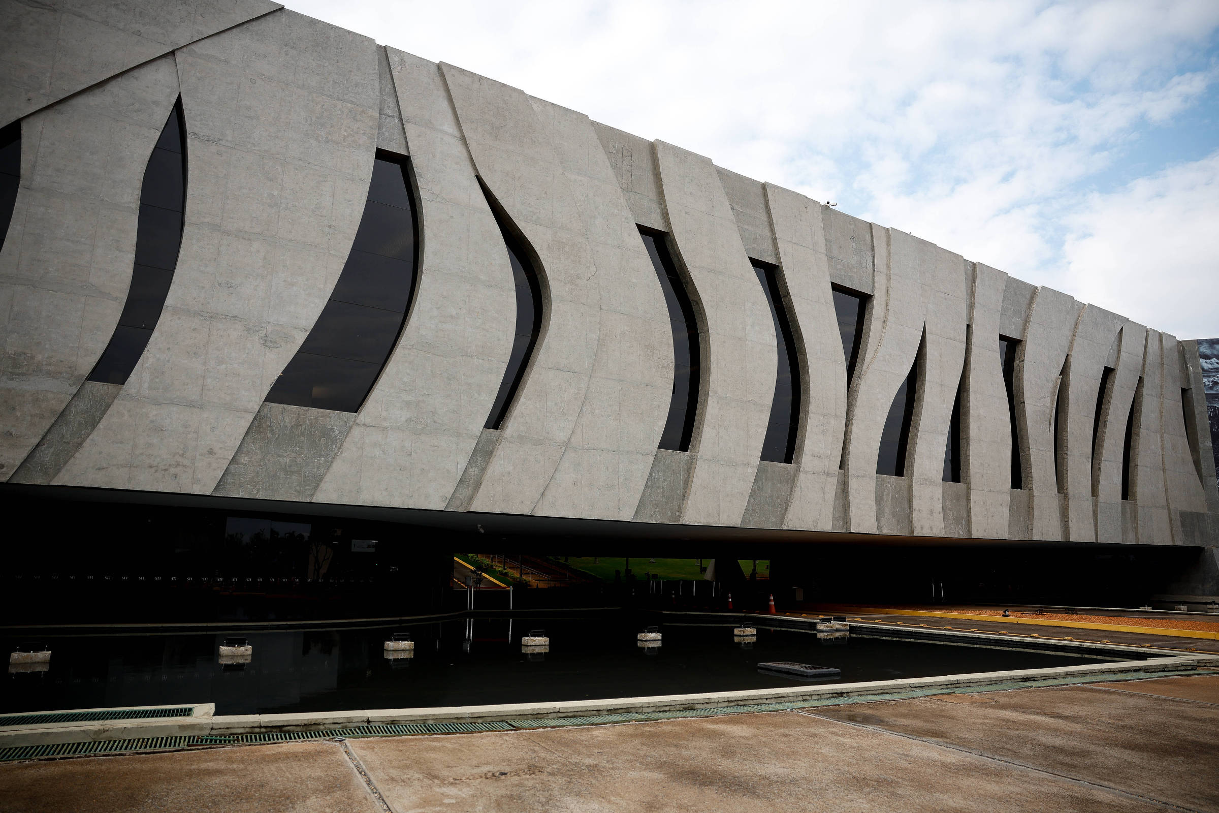 Congresso Limita Recursos ao STJ e Impacta Ações de Previdência e Consumidor